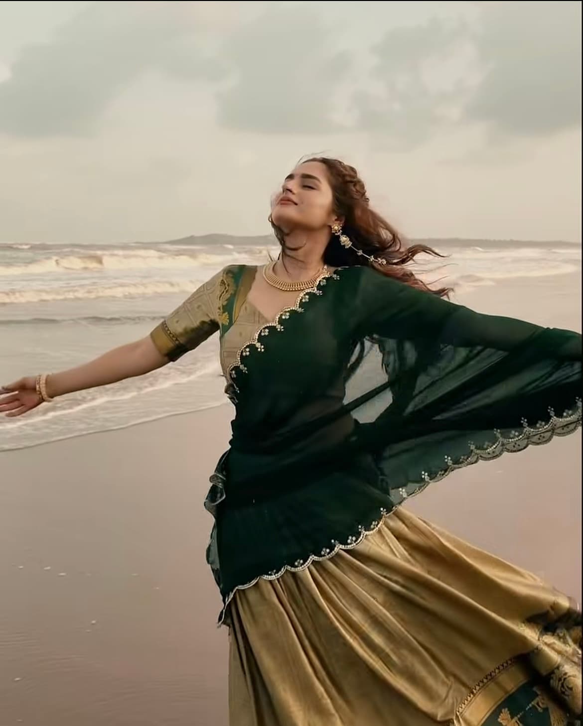 Example input photo for Ayesha Khan Indian Festive Outfit